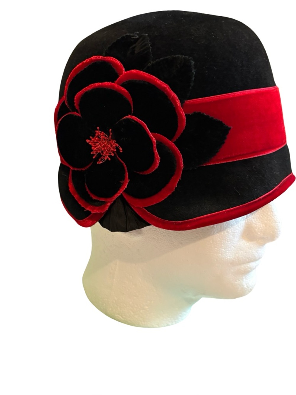 NWT, Vintage Louise Green Cloche Red/Black Hat with Decorative Flower, One Size